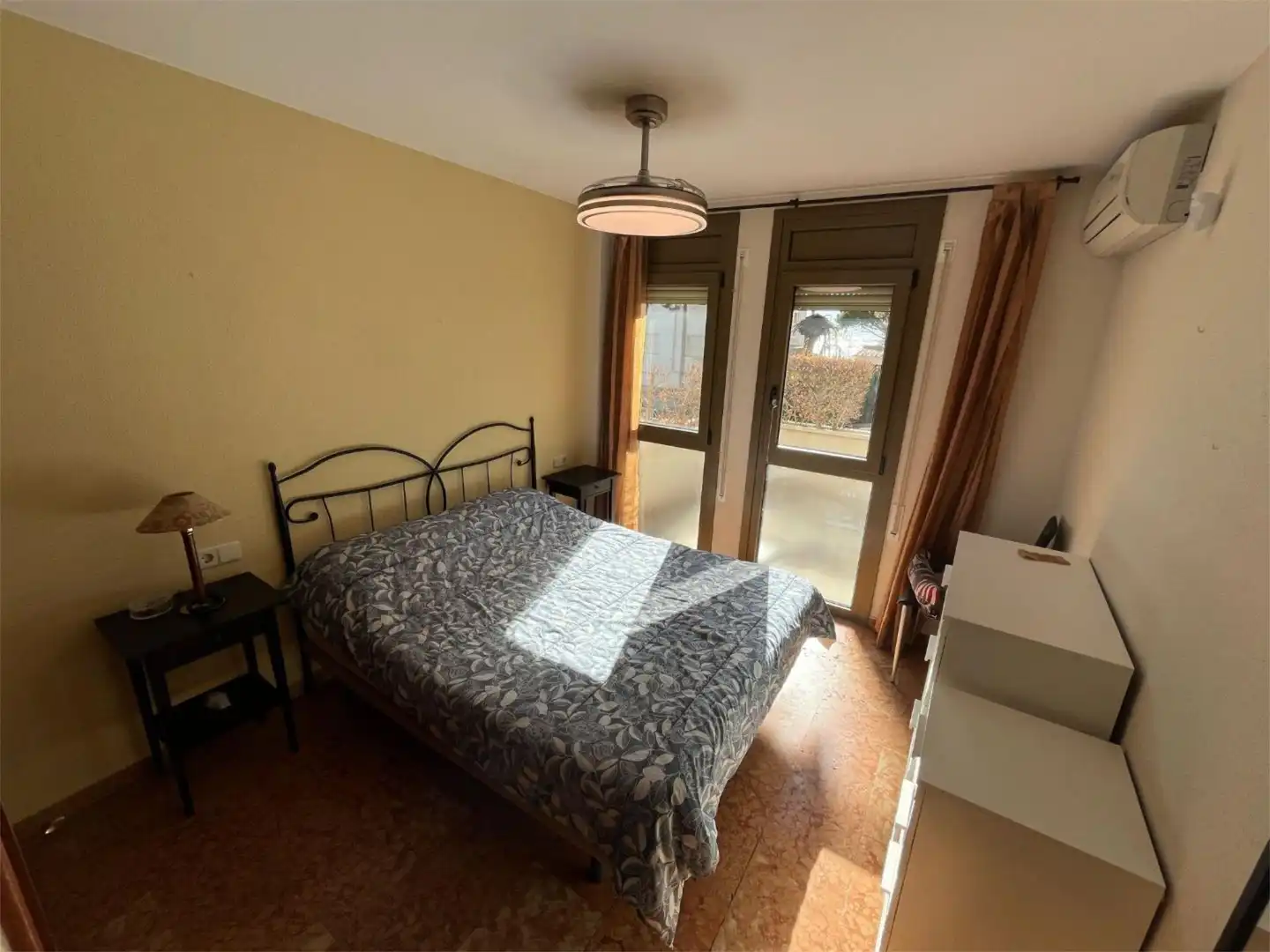 Pis en venda a Carrer Dels Tamarits, 8, Vandellòs i l'Hospitalet de l'Infant Dormitori de Pis en venda en Vandellòs i l'Hospitalet de l'Infant amb Aire condicionat, Terrassa i Piscina