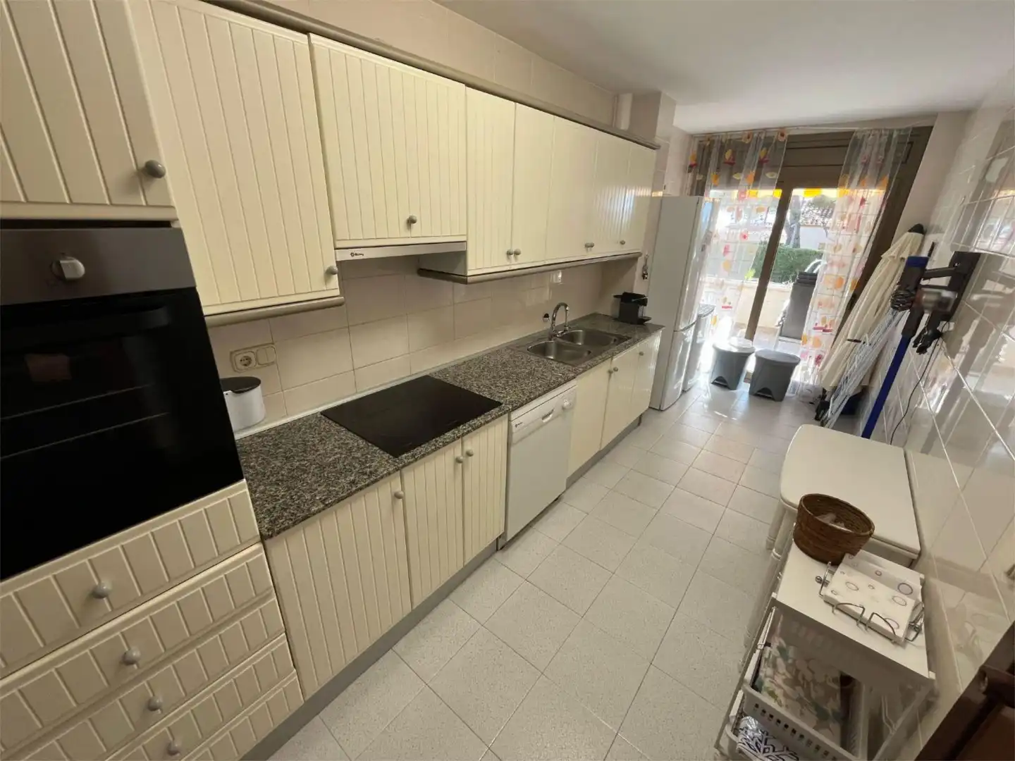 Pis en venda a Carrer Dels Tamarits, 8, Vandellòs i l'Hospitalet de l'Infant Cuina de Pis en venda en Vandellòs i l'Hospitalet de l'Infant amb Aire condicionat, Terrassa i Piscina