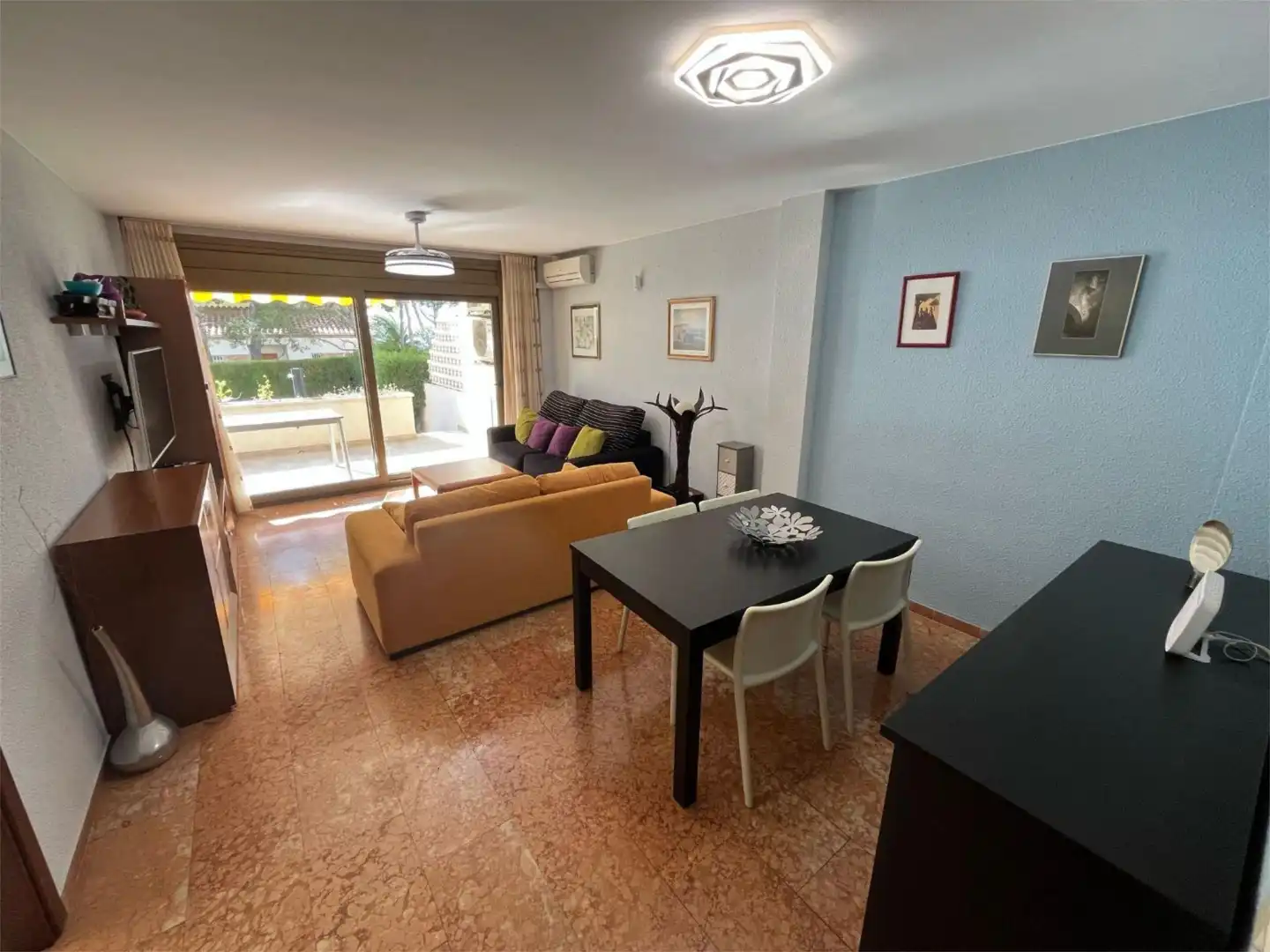 Pis en venda a Carrer Dels Tamarits, 8, Vandellòs i l'Hospitalet de l'Infant Sala d'estar de Pis en venda en Vandellòs i l'Hospitalet de l'Infant amb Aire condicionat, Terrassa i Piscina