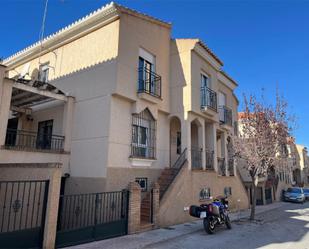 Vista exterior de Casa o xalet de lloguer en Alhendín amb Aire condicionat, Calefacció i Moblat