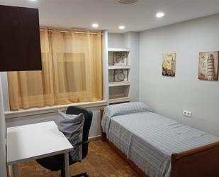 Bedroom of Flat to rent in Mérida  with Air Conditioner, Heating and Parquet flooring