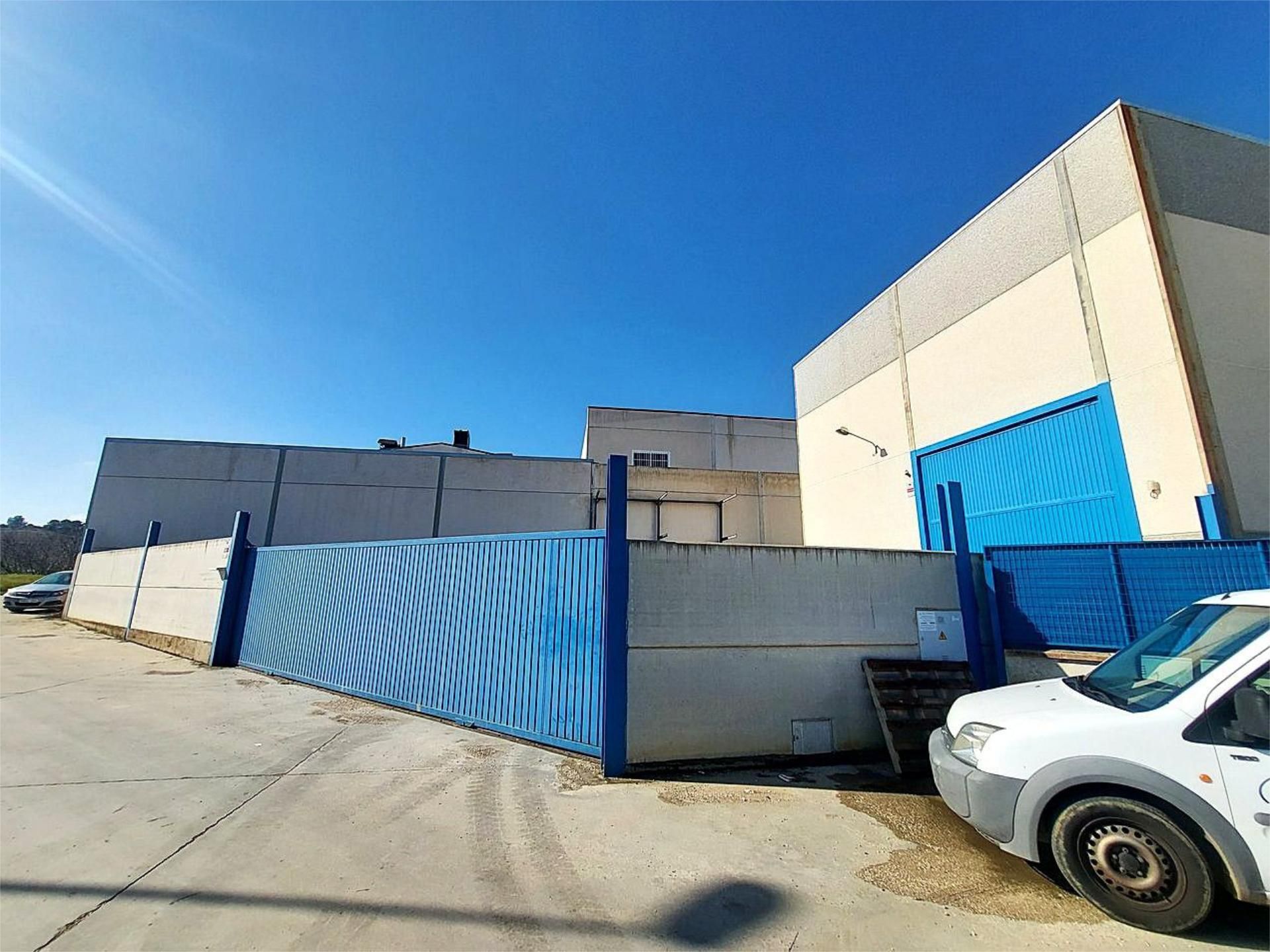Industrial buildings for sale in Calle Artesanía, 11, La Carlota
