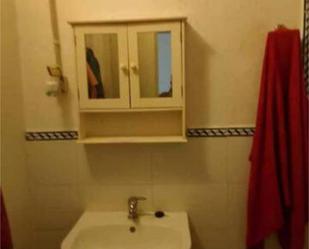 Bathroom of Premises to rent in El Puerto de Santa María