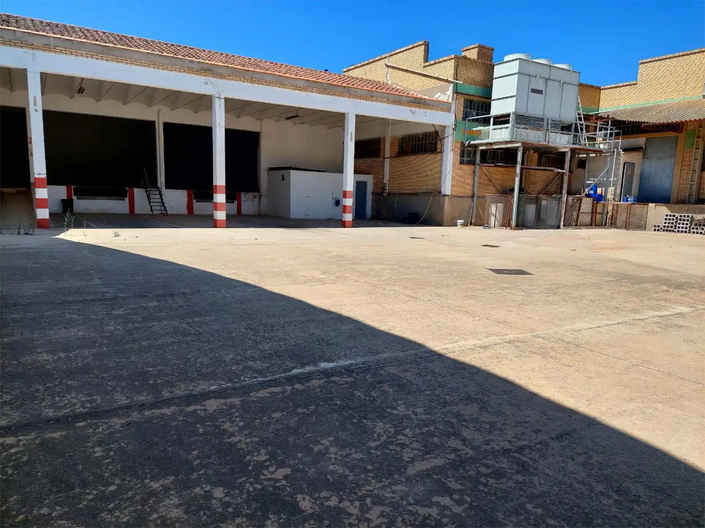 Nave industrial en venta en Avenida de La Rioja, 75, Aldeanueva de Ebro Parking de Nave industrial en venta en Aldeanueva de Ebro