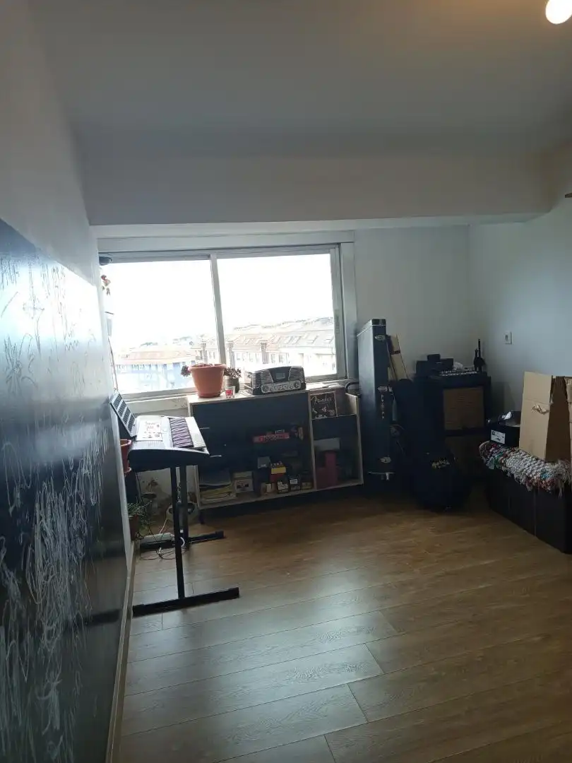 Pis en venda a Avenida Vilaboa, 235, Portádego - Vilaboa Norte Dormitori de Pis en venda en Culleredo amb Forn i Rentadora