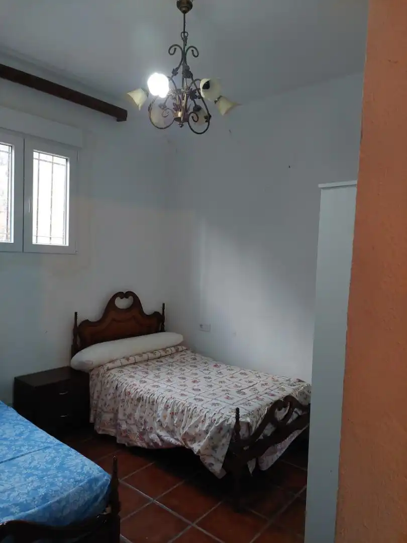 Habitación de Planta baja de alquiler en La Carolina con Aire acondicionado, Calefacción y Jardín privado
