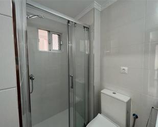 Bathroom of Flat to rent in  Huelva Capital  with Heating and Furnished