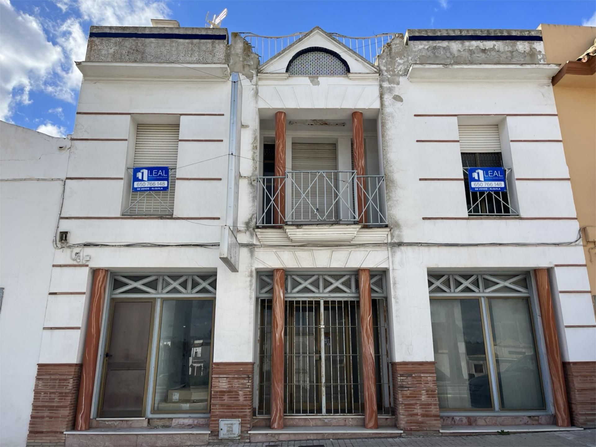 Vista exterior de Pis en venda en El Cuervo de Sevilla amb Aire condicionat i Traster