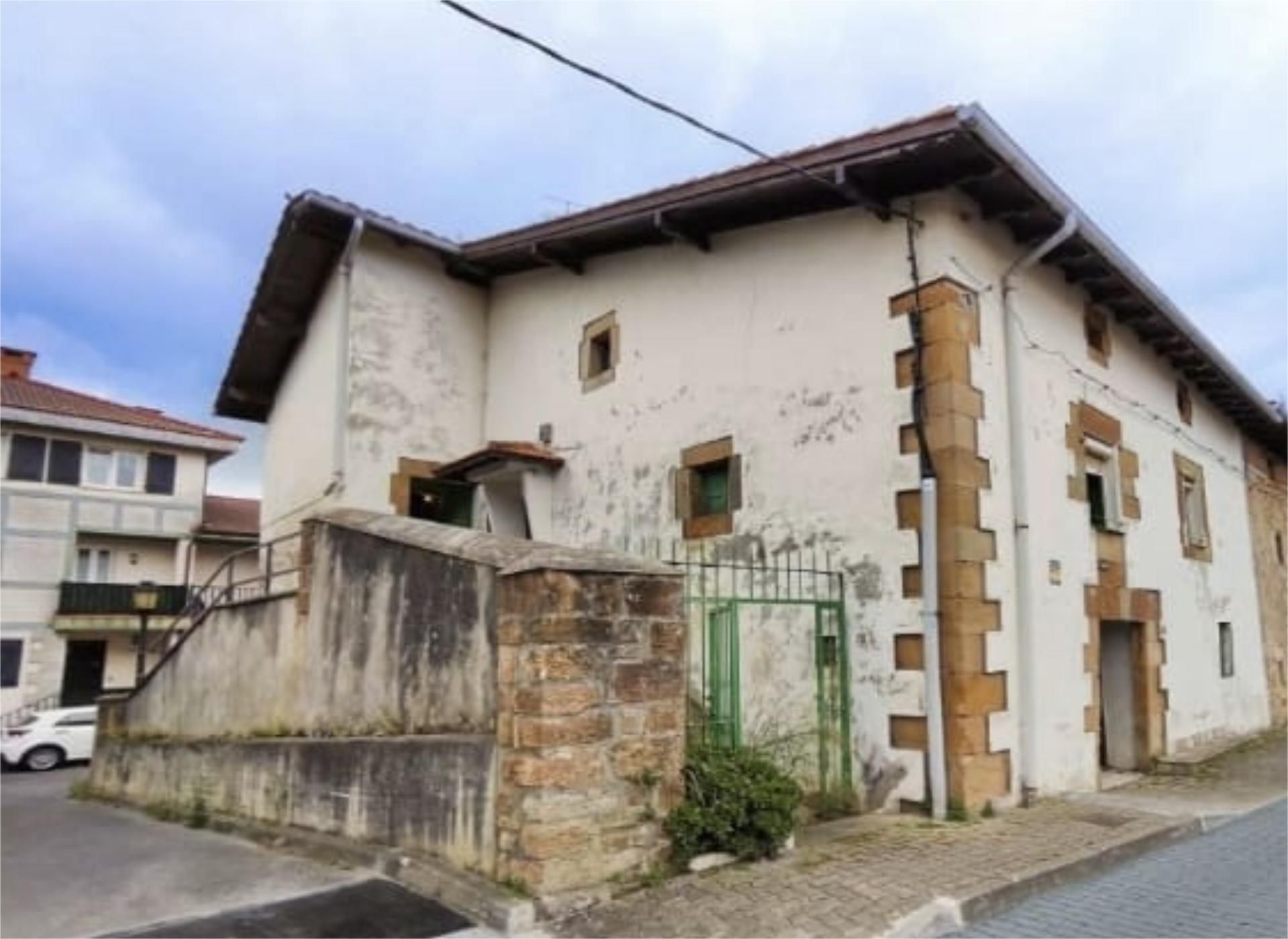 Exterior view of Single-family semi-detached for sale in Muskiz