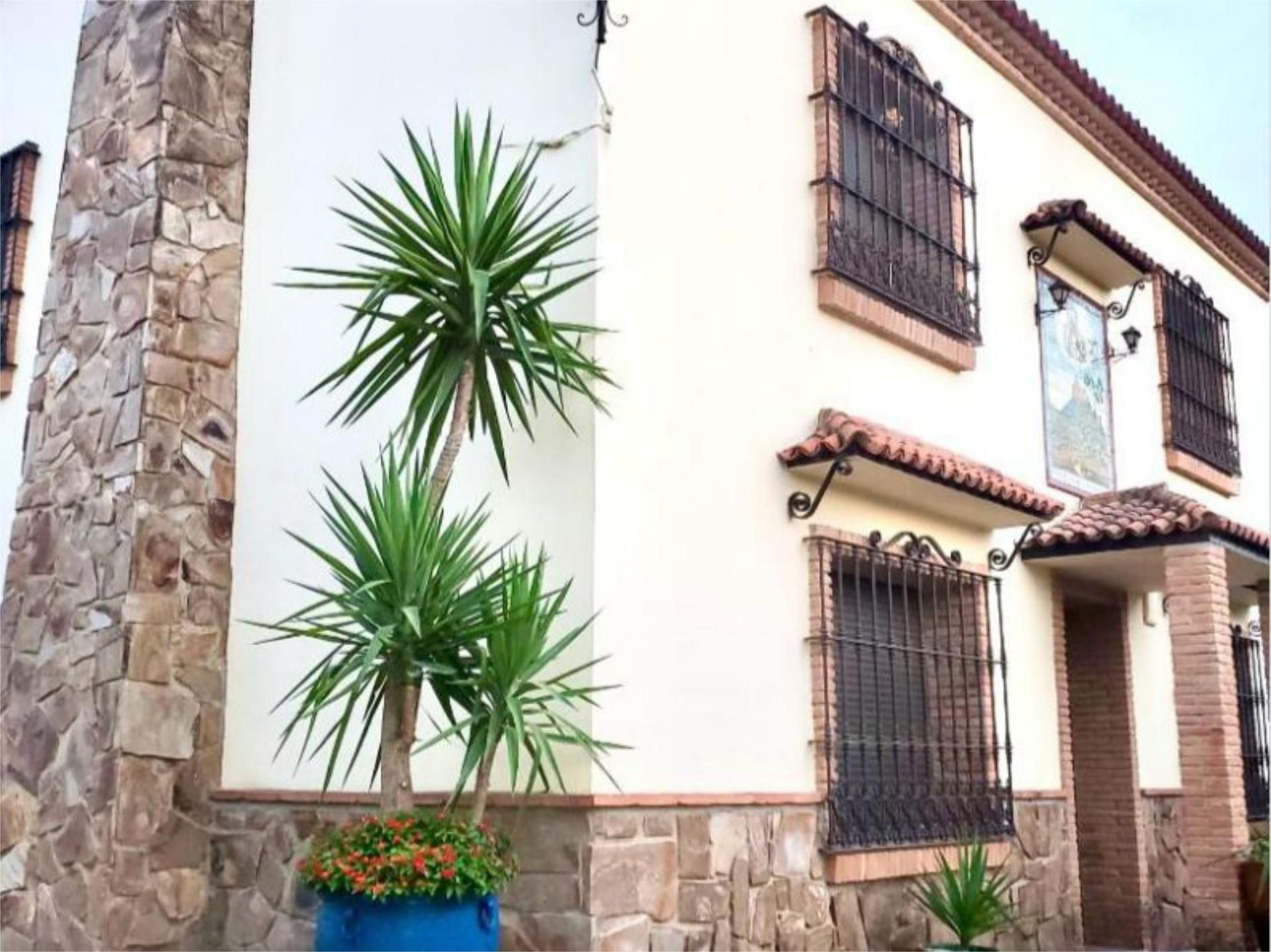 Exterior view of Flat for sale in Andújar  with Terrace, Swimming Pool and Balcony