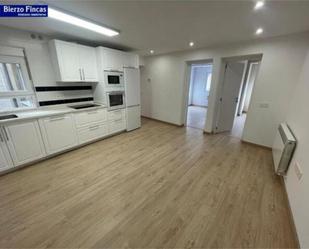 Apartament en venda en León Capital  amb Terrassa