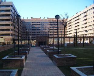 Vista exterior de Pis de lloguer en Seseña amb Terrassa i Piscina