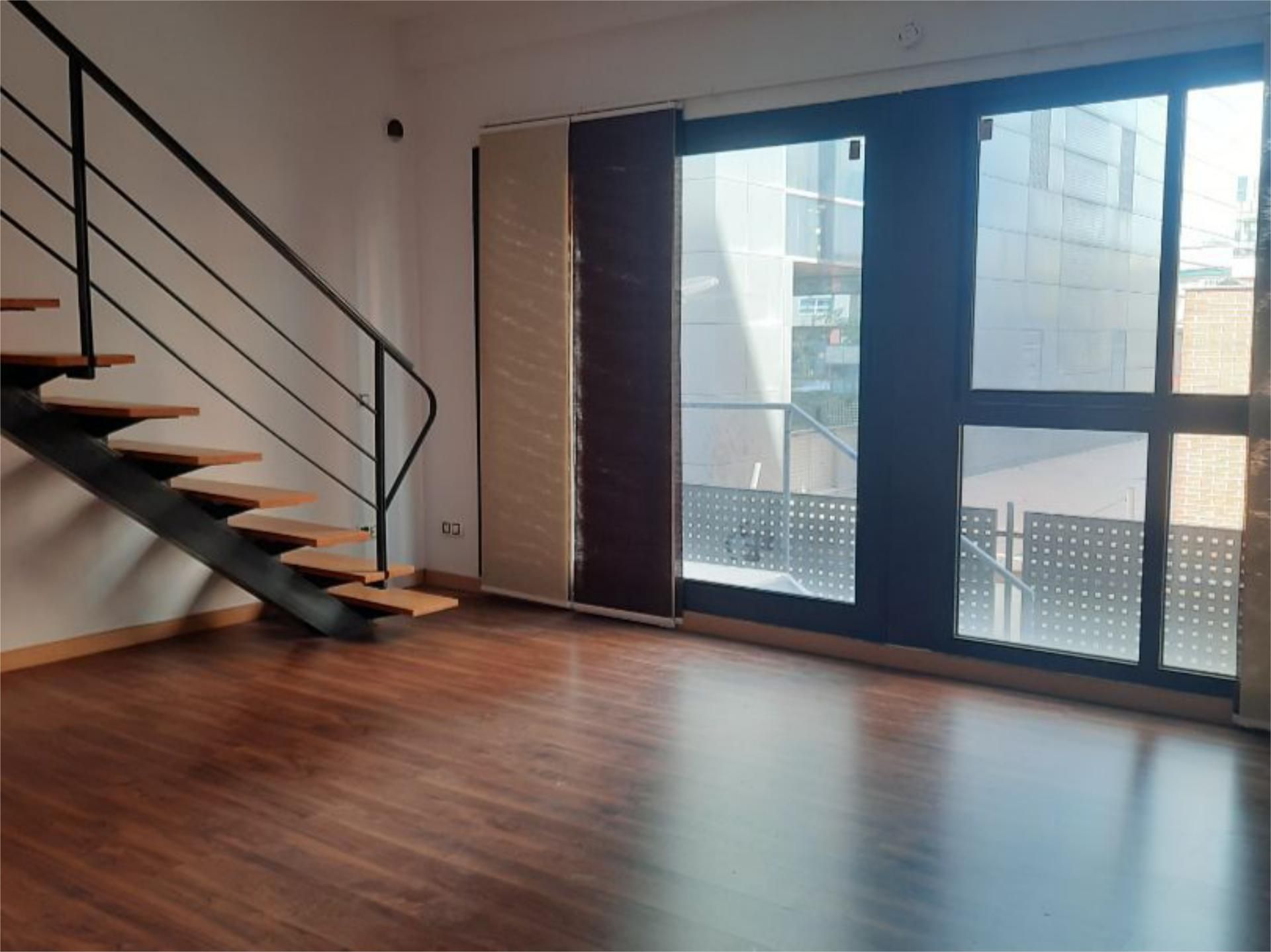 Loft de lloguer en  Madrid Capital amb Aire condicionat, Calefacció i Aparcament comunitari