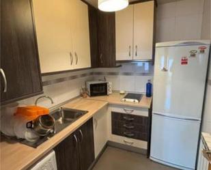 Kitchen of Flat to rent in Valdepeñas  with Terrace, Furnished and Pets allowed