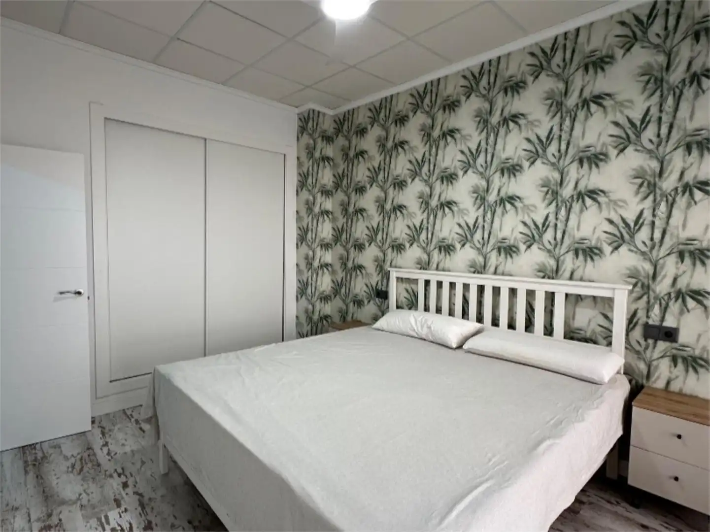 Schlafzimmer von Wohnung zum Verkauf in Torrevieja mit Klimaanlage und Terrasse
