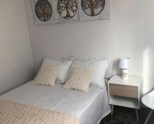 Bedroom of Flat to share in  Albacete Capital  with Air Conditioner, Heating and Furnished