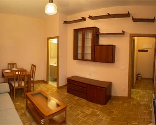 Living room of Flat to rent in  Madrid Capital  with Air Conditioner, Heating and Parquet flooring