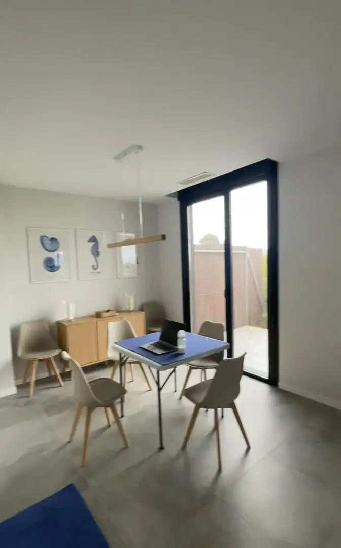 Casa o xalet en venda a Calle de Los Picapinos, Isla Canela Menjador de Casa o xalet en venda en Ayamonte amb Aire condicionat, Calefacció i Jardí privat