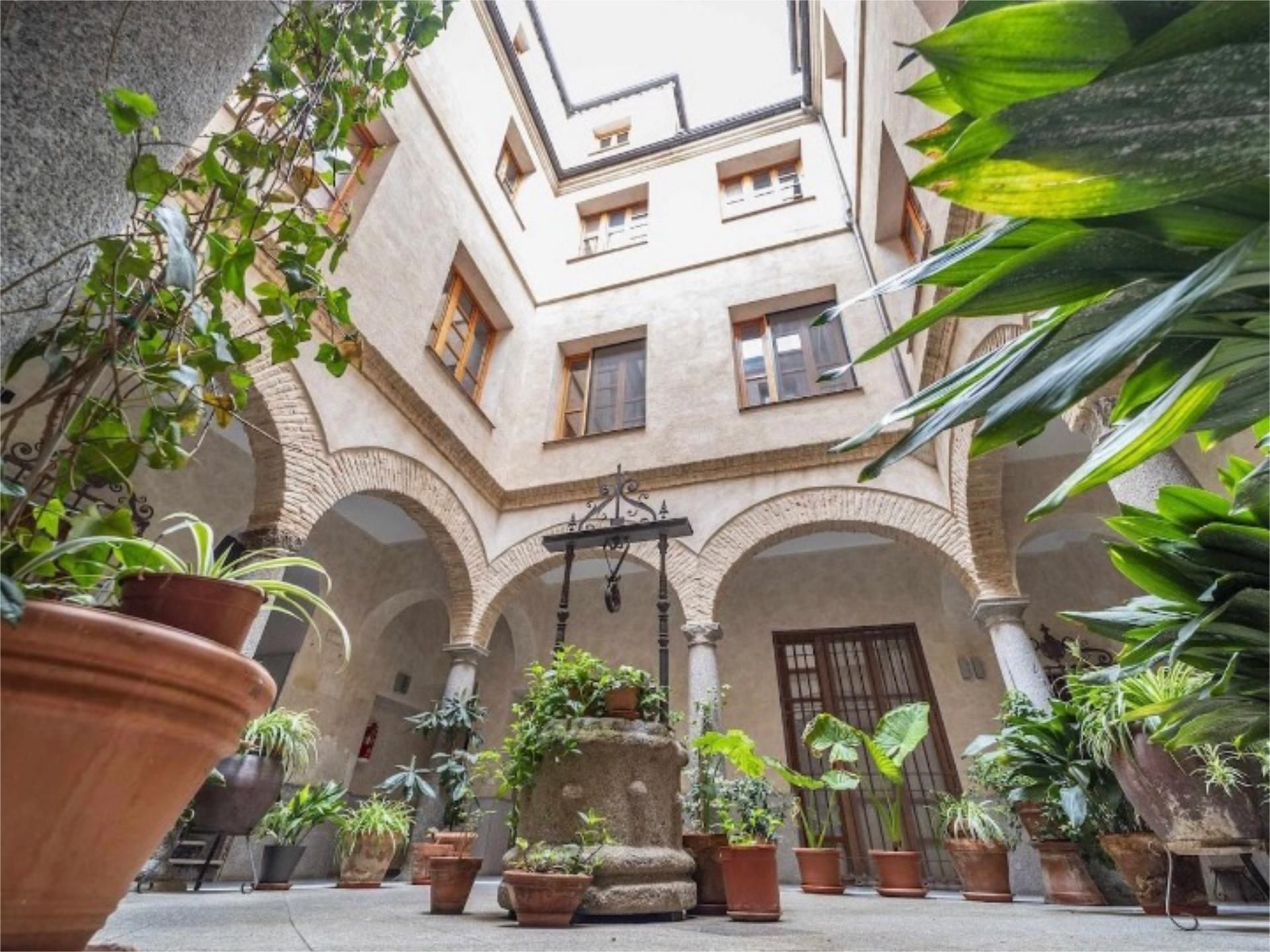 Exterior view of Flat to rent in  Toledo Capital  with Air Conditioner, Heating and Parquet flooring
