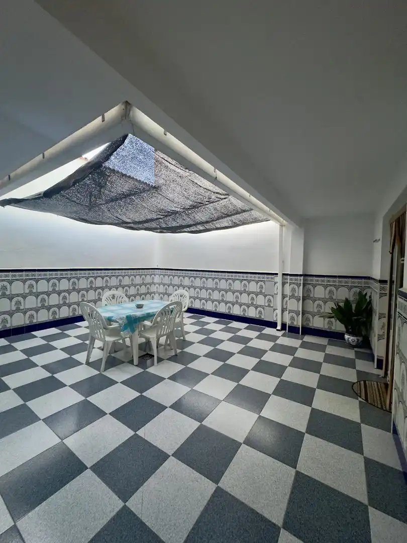 Casa adosada en venta en Paseo San Isidro, 15, Tomelloso Casa adosada en venta en Tomelloso con Terraza y Balcón