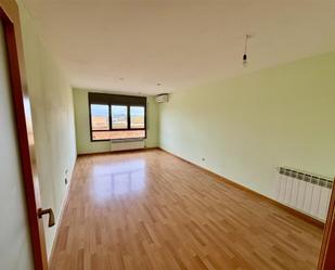 Living room of Flat for sale in Els Alamús  with Air Conditioner, Heating and Parquet flooring