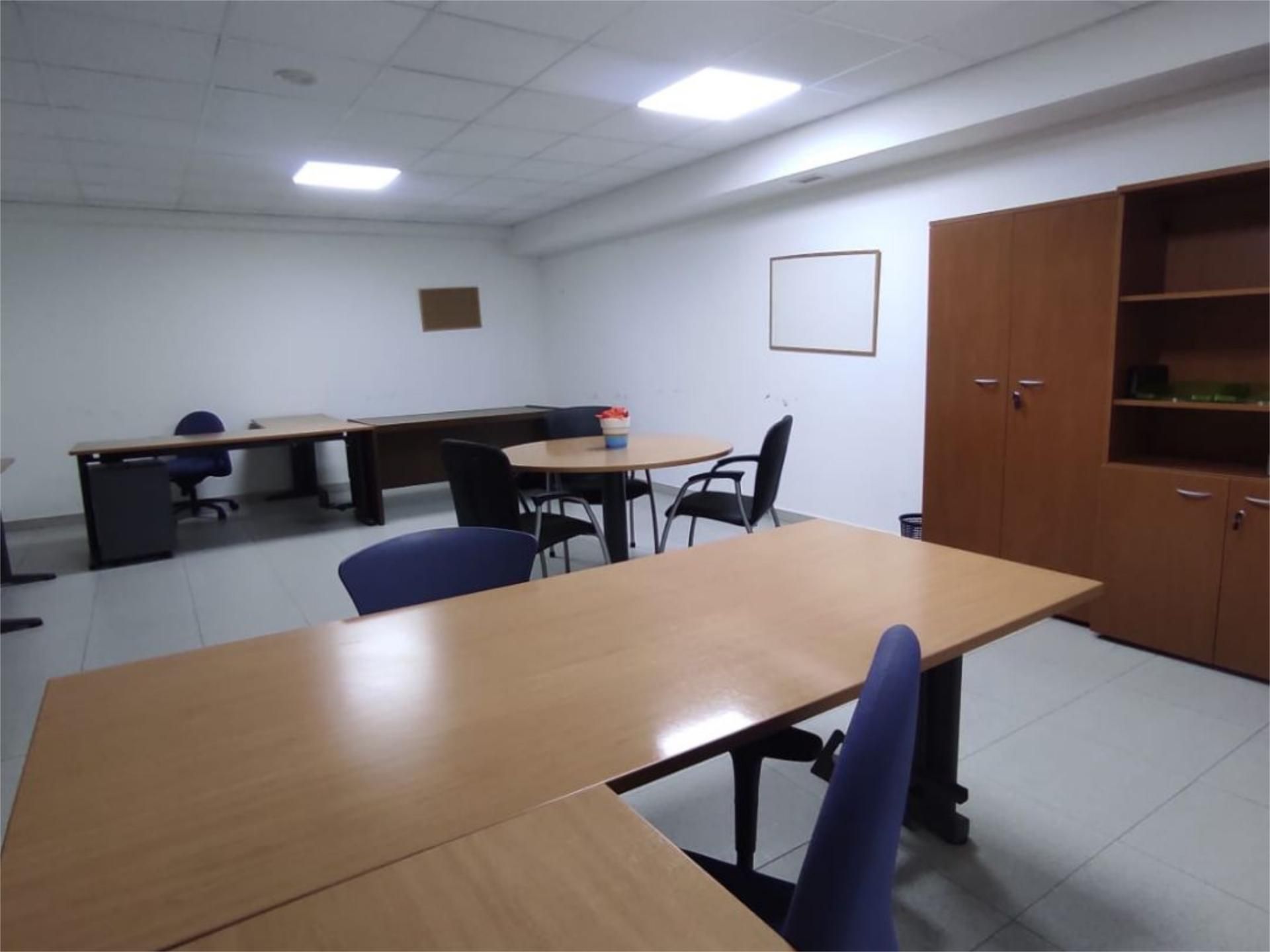 Premises to rent in Castellón de la Plana / Castelló de la Plana  with Air Conditioner and Furnished