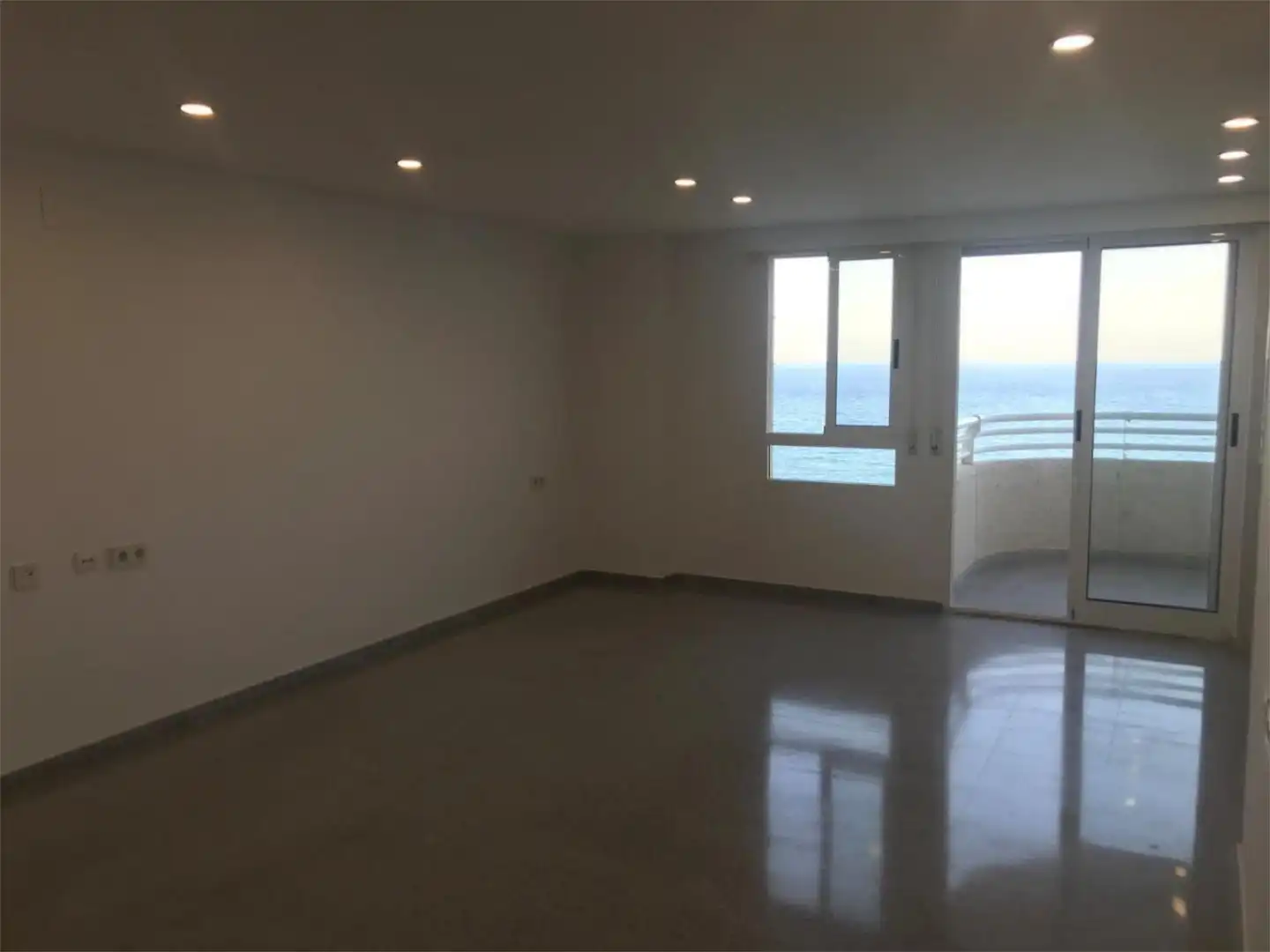 Flat for rent in Avenida Jaime I el Conquistador, 72, Playa Muchavista Living room of Flat for rent in El Campello with Private garden, Terrace and Storage room
