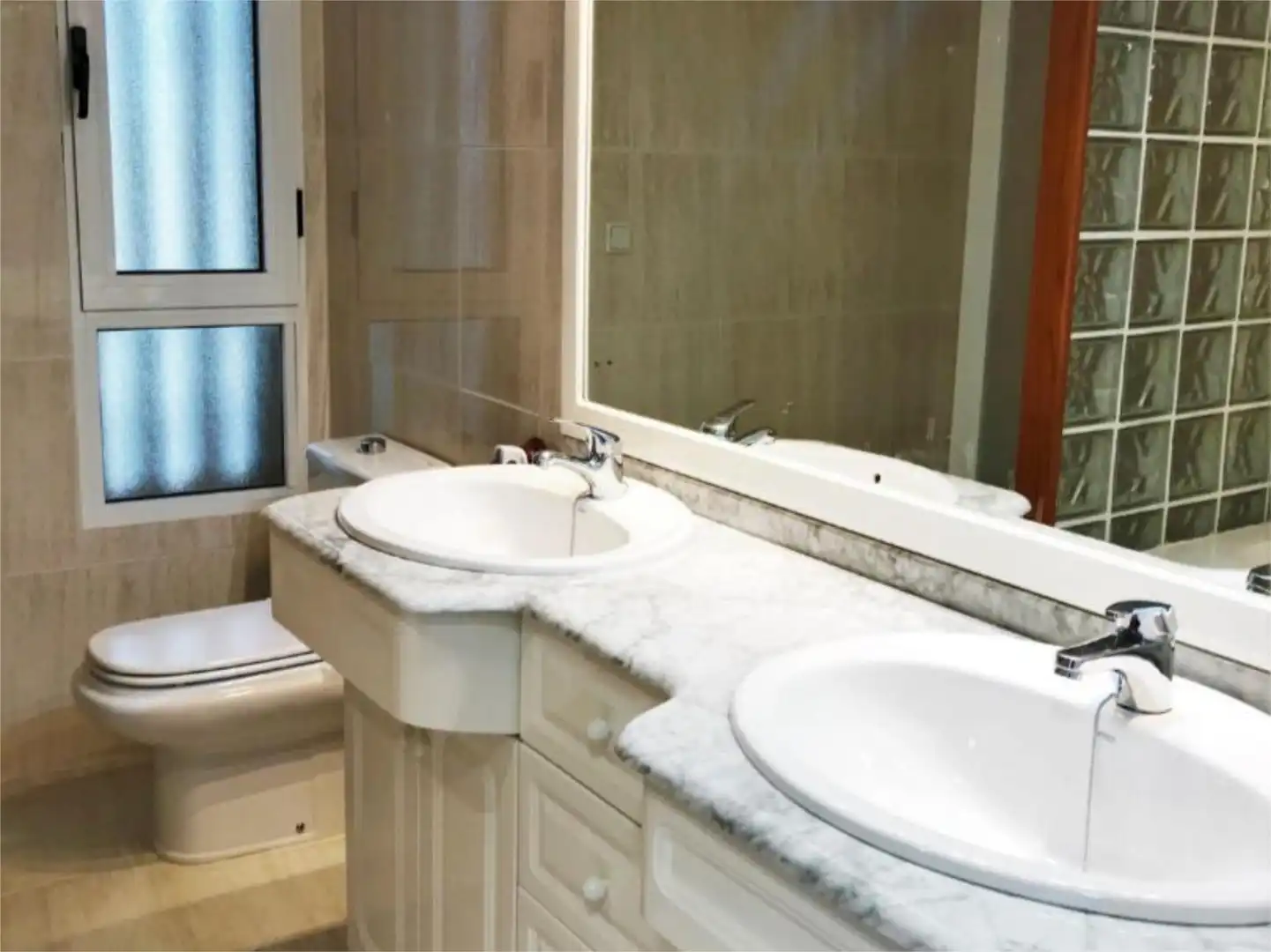 Flat for rent in Avenida Jaime I el Conquistador, 72, Playa Muchavista Bathroom of Flat for rent in El Campello with Private garden, Terrace and Storage room