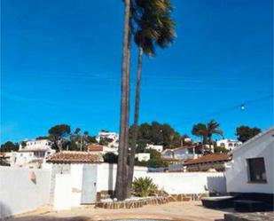 Vista exterior de Casa adosada de lloguer en Moraira amb Jardí privat, Terrassa i Piscina