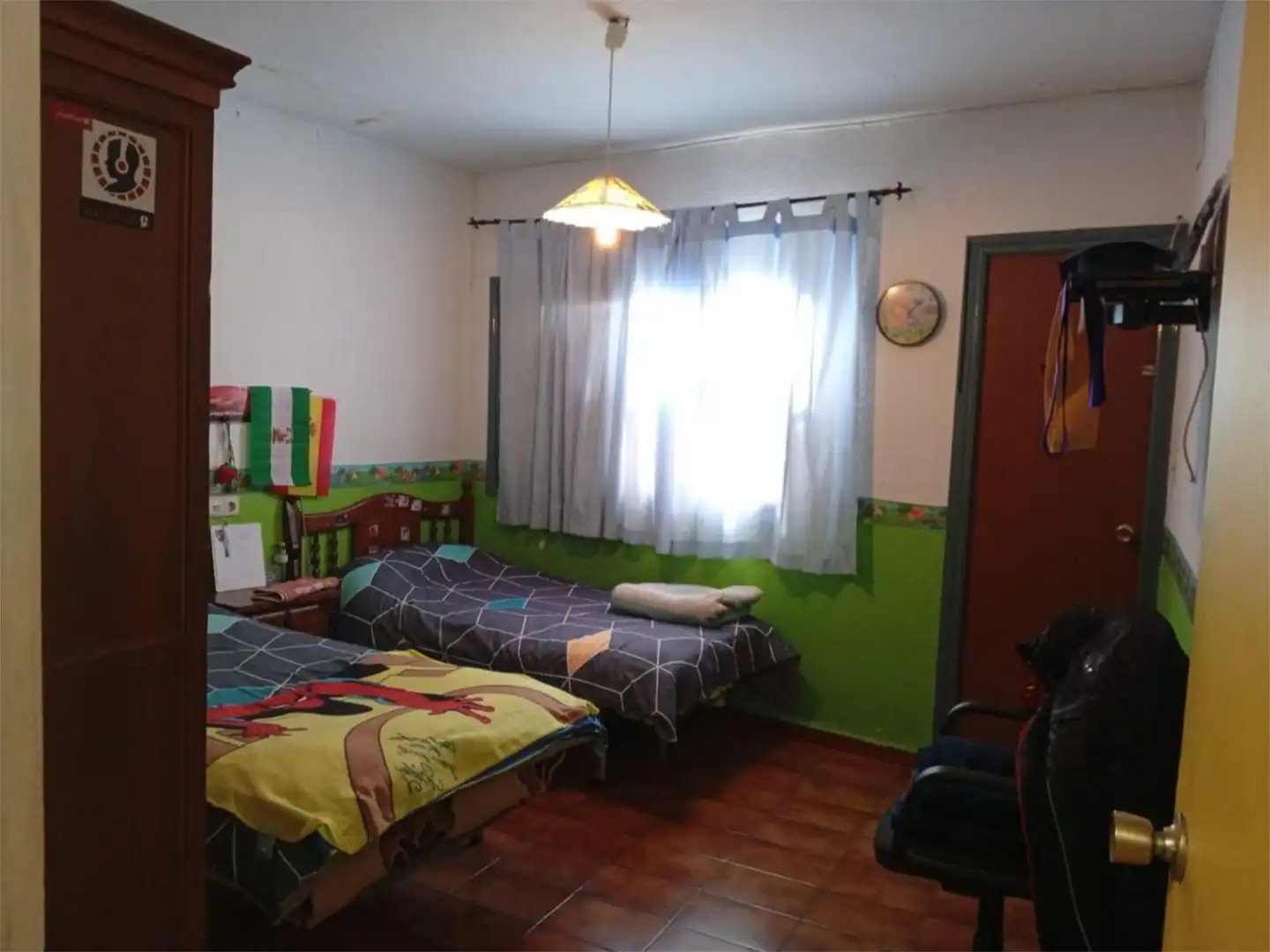 Casa adosada en venta en Plaza Abajo, 9, El Burgo Habitación de Casa adosada en venta en El Burgo con Aire acondicionado, Terraza y Amueblado