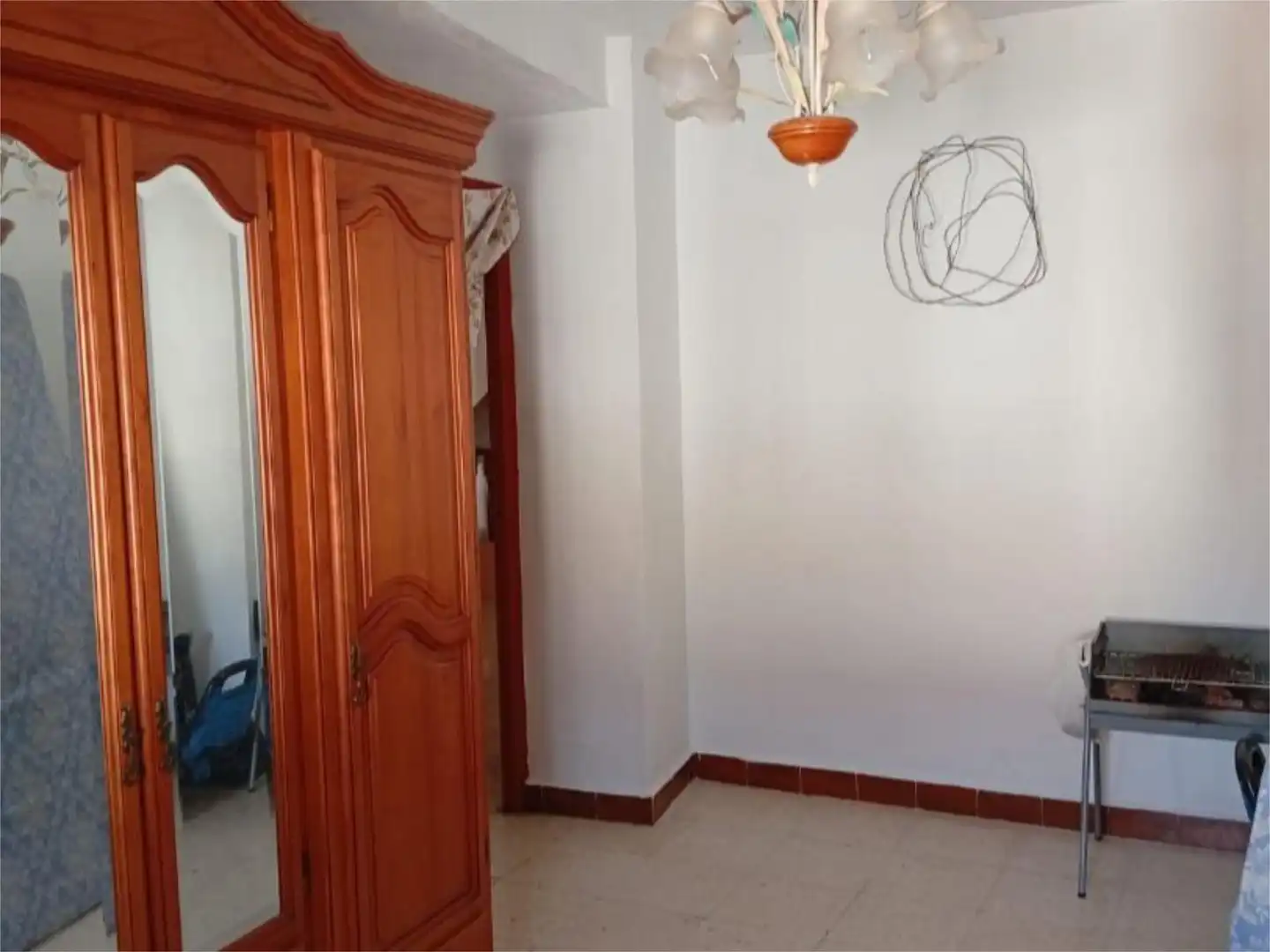Casa adosada en venta en Plaza Abajo, 9, El Burgo Habitación de Casa adosada en venta en El Burgo con Aire acondicionado, Terraza y Amueblado