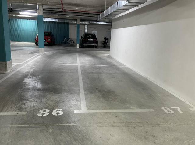 Garaje en Alquiler en Calle Rector Ramón Martín Mateo, 2 en Bellavista - Capiscol - Frank Espinós