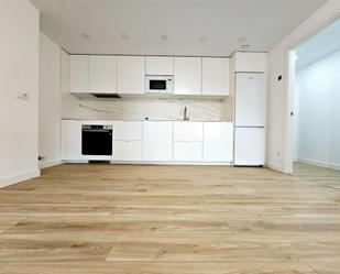 Cuina de Pis en venda en Burlada / Burlata amb Calefacció, Parquet i Terrassa