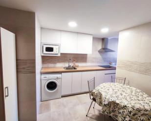 Kitchen of Flat to share in Valladolid Capital  with Heating, Parquet flooring and Furnished