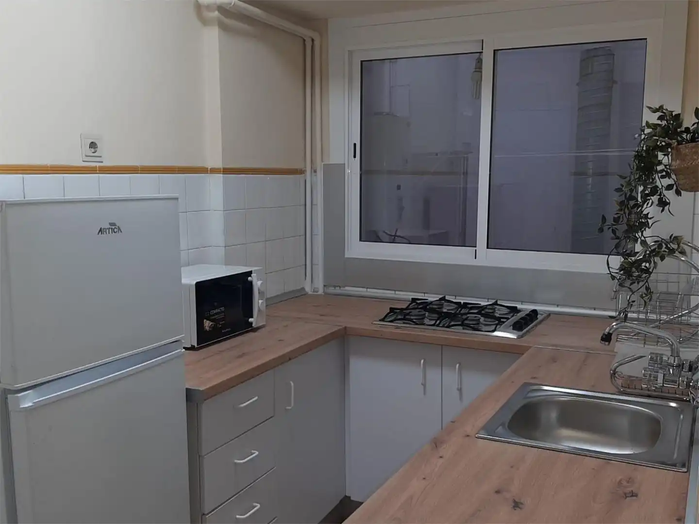 Flat for rent in Calle Cetti Meriem, 5, Centro - Sagrario Kitchen of Flat for rent in Granada with Furnished and Balcony