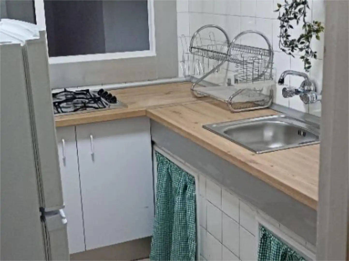 Flat for rent in Calle Cetti Meriem, 5, Centro - Sagrario Kitchen of Flat for rent in Granada with Furnished and Balcony