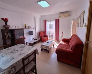 Living room of Flat to share in  Barcelona Capital  with Air Conditioner, Heating and Terrace