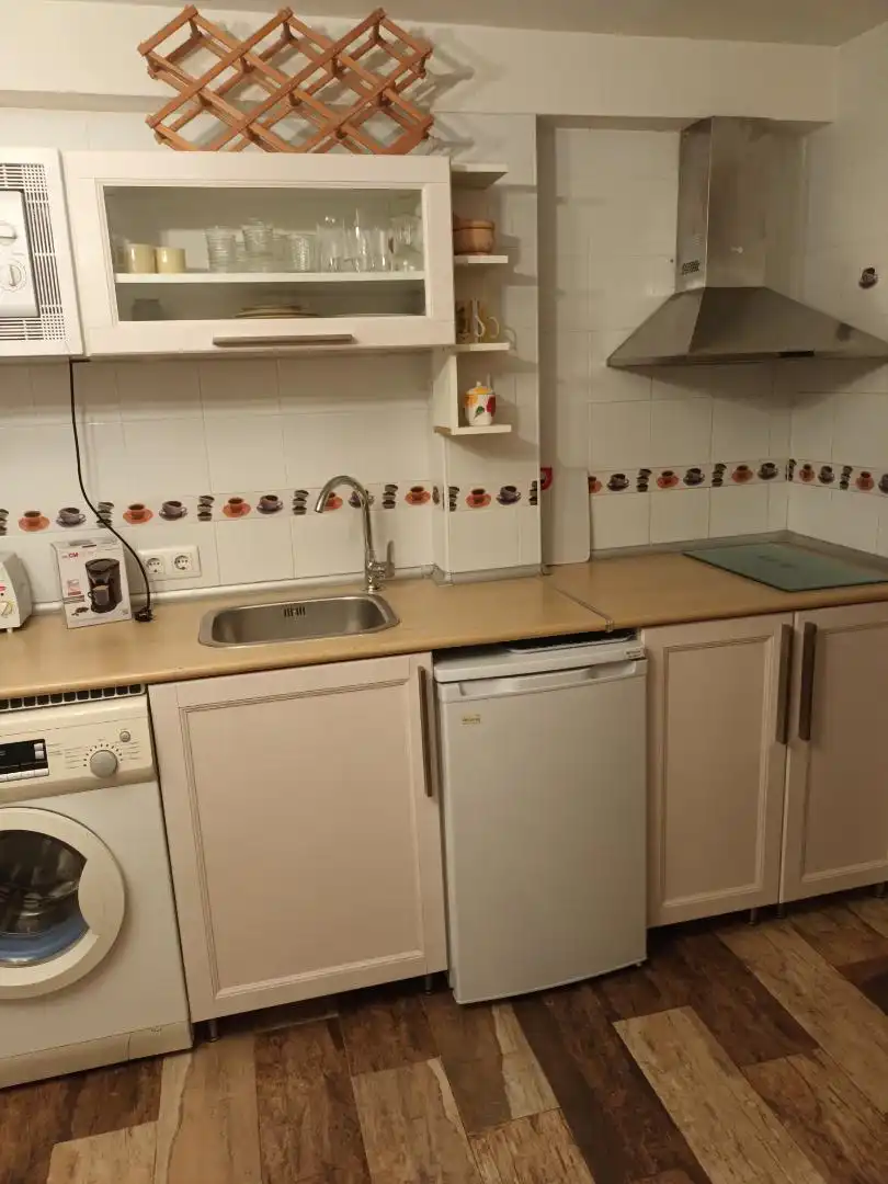 Apartamento de alquiler en Carretera Guijo, 80, Zarza de Granadilla Cocina de Apartamento de alquiler en Zarza de Granadilla con Aire acondicionado, Calefacción y Amueblado