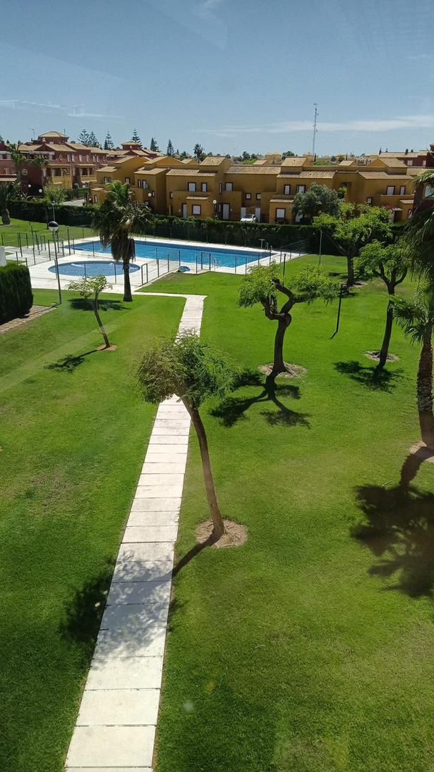 Piscina de Dúplex en venda en Rota amb Aire condicionat, Terrassa i Piscina