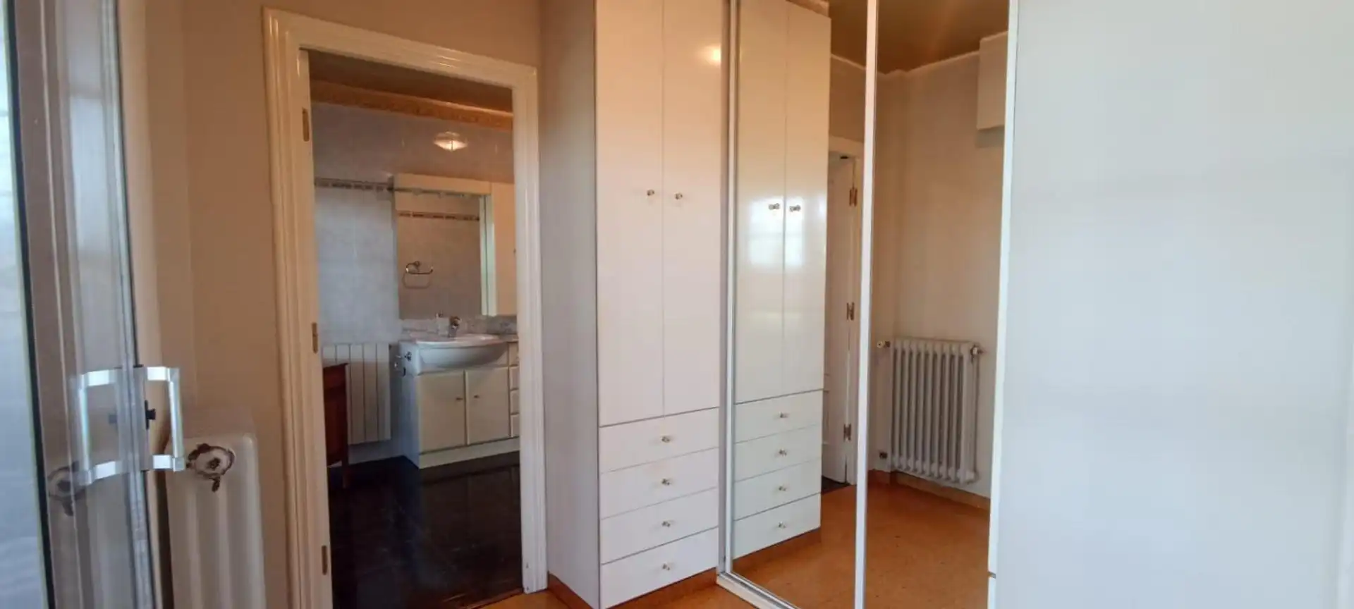 Habitación de Casa o chalet en venta en Villamediana de Iregua con Aire acondicionado, Terraza y Piscina