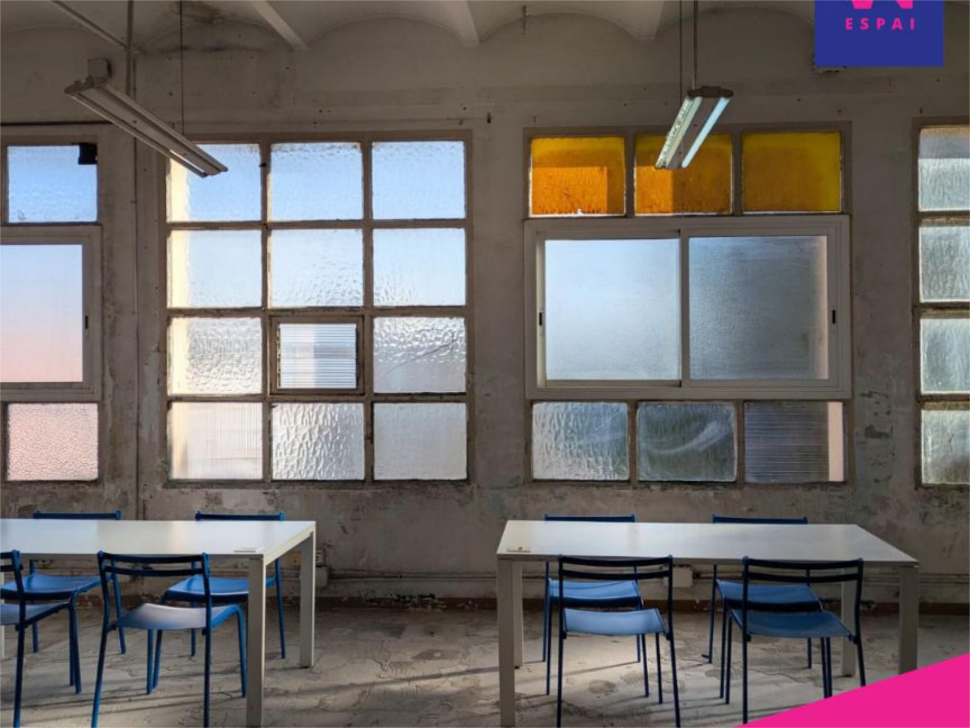 Nave industrial de alquiler en L'Hospitalet de Llobregat con Amueblado