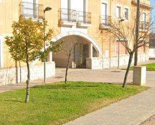 Vista exterior de Dúplex en venda en Puebla de la Calzada amb Aire condicionat i Balcó