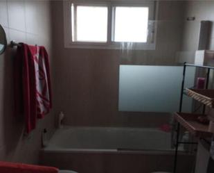 Bathroom of Single-family semi-detached to rent in Cáceres Capital  with Terrace