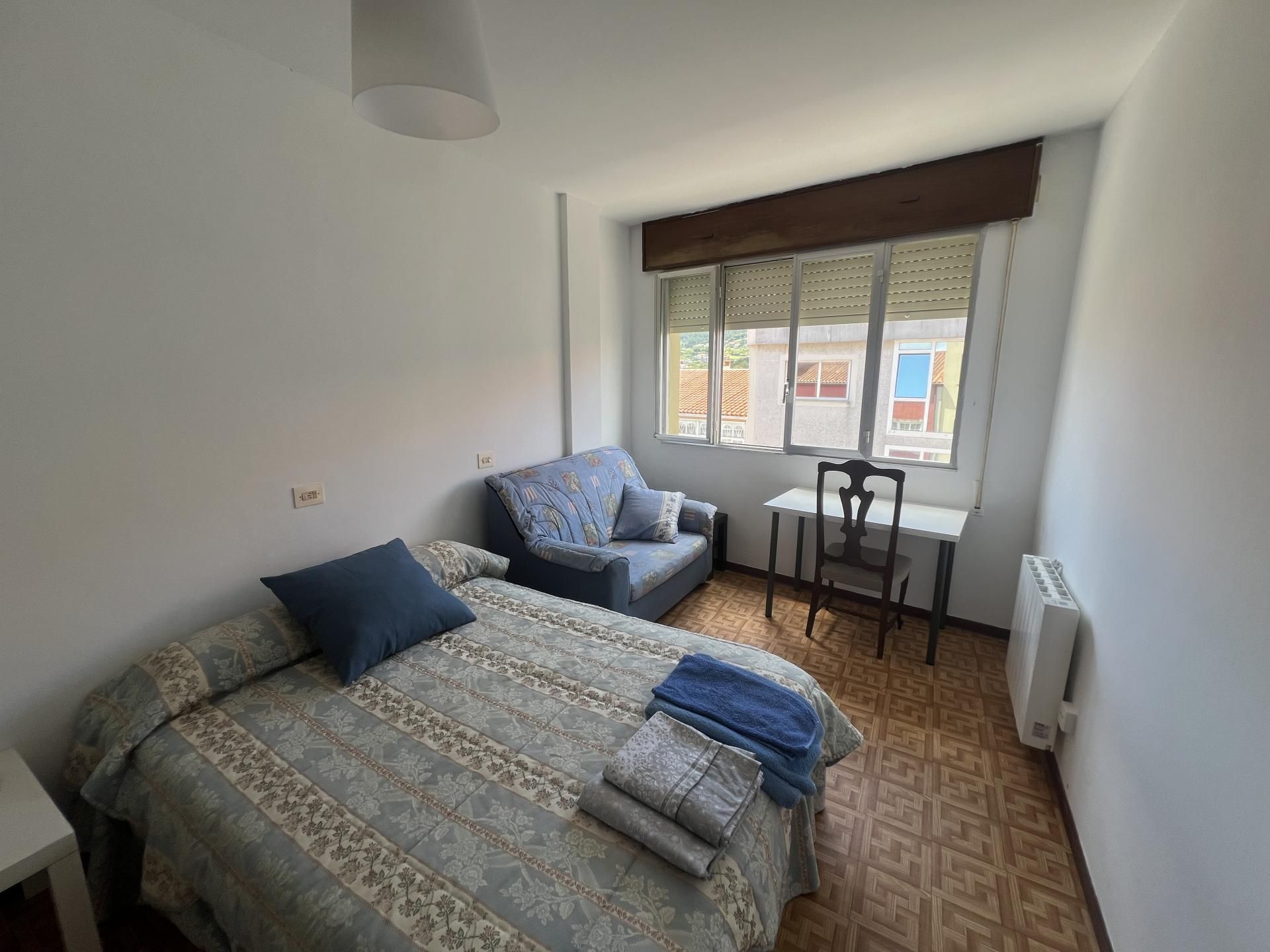 Flat to share in Avenida de Compostela, 22, Boiro Bedroom of Flat to share in Boiro with Heating, Parquet flooring and Furnished