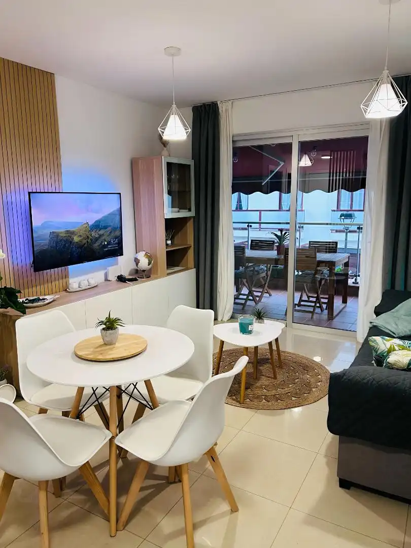 Piso de alquiler en Calle la Gorvorana, 23, Longuera - Toscal Sala de estar de Piso de alquiler en Los Realejos