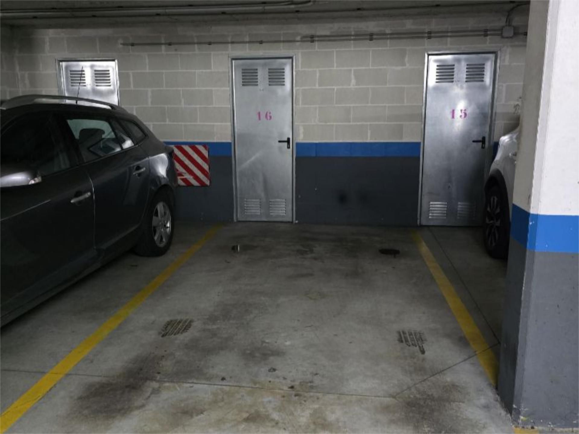 Parking of Garage for sale in Val do Dubra