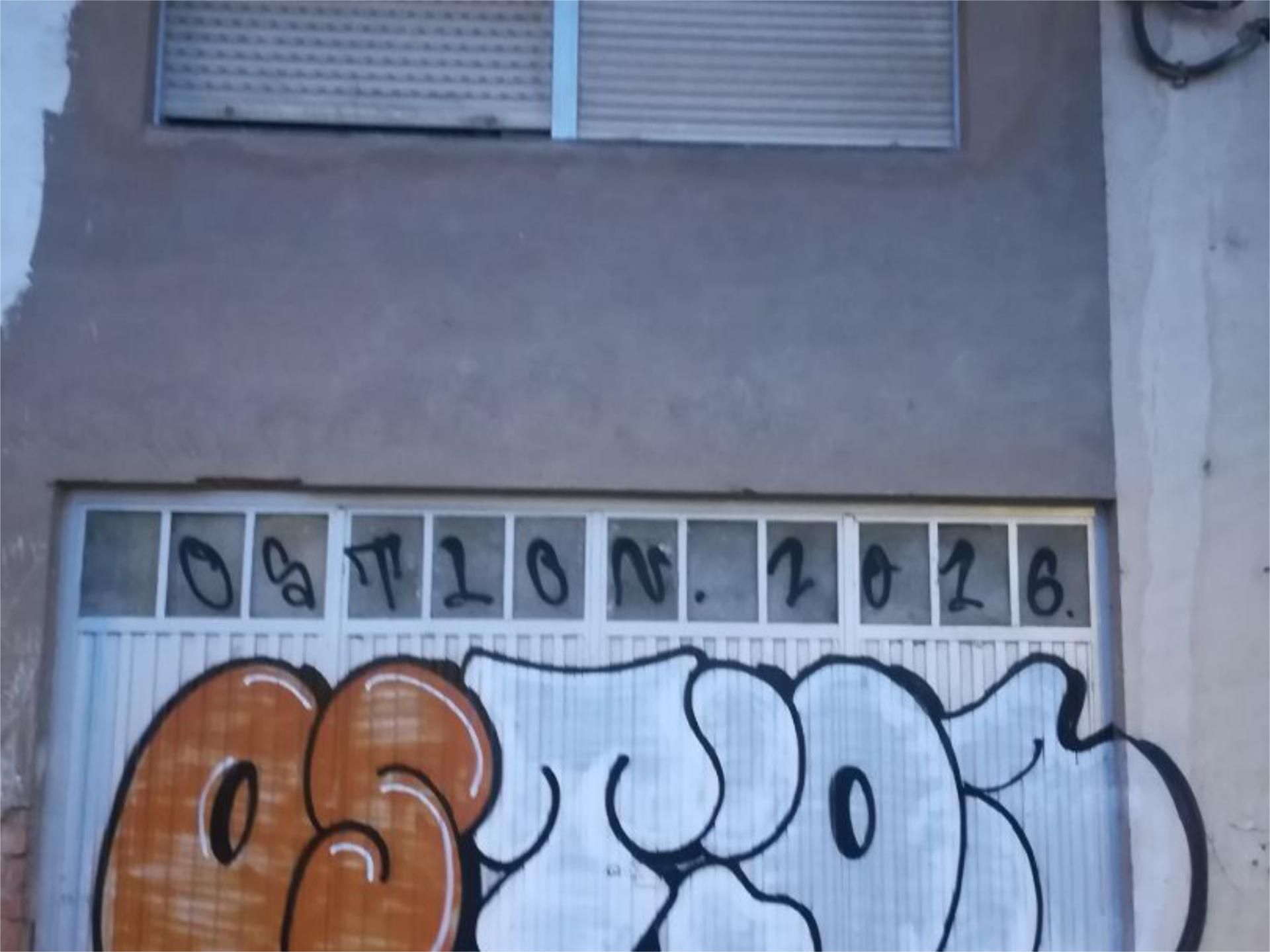 Vista exterior de Local en venta en  Logroño