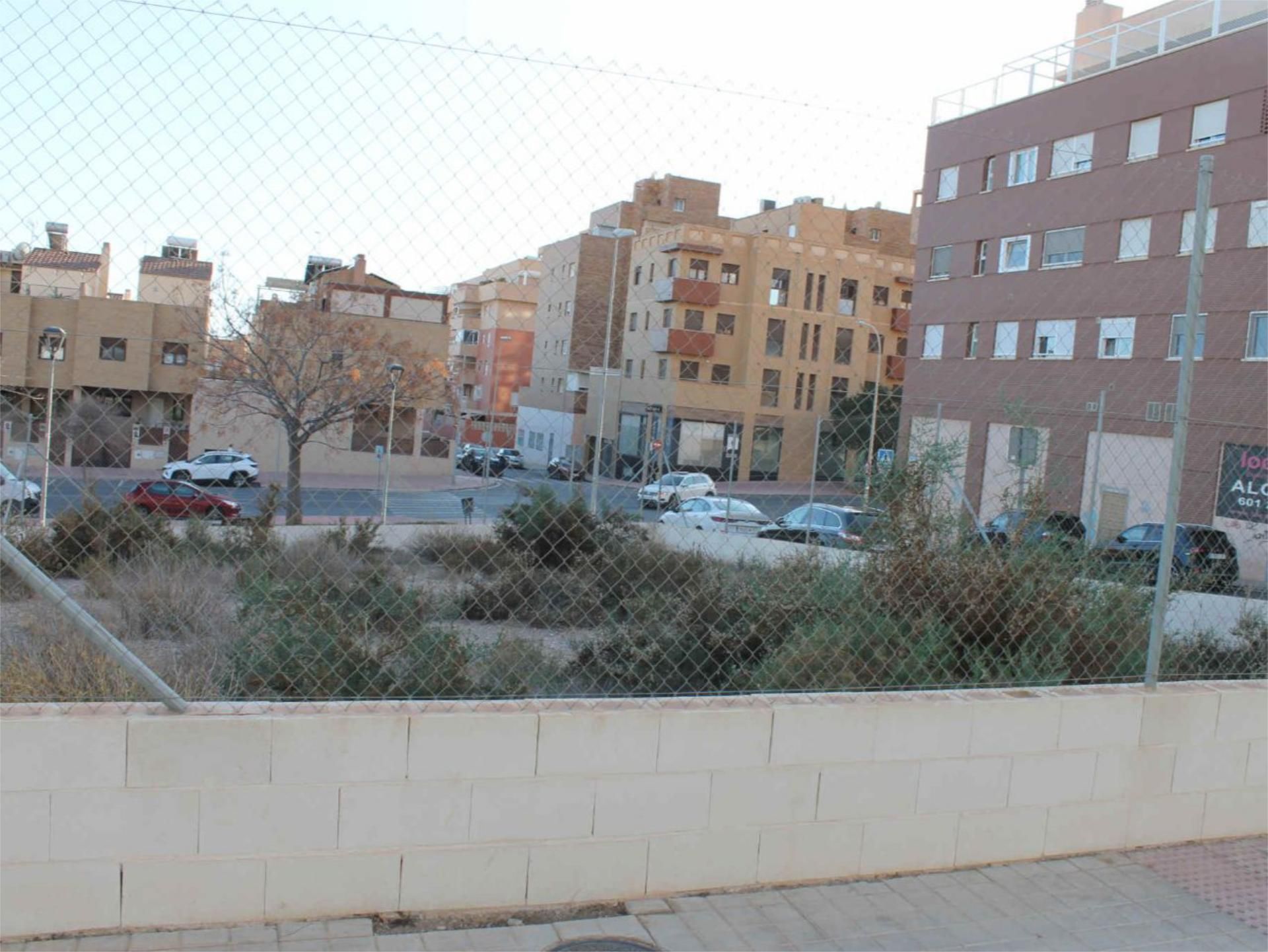 Vista exterior de Residencial en venda en  Almería Capital