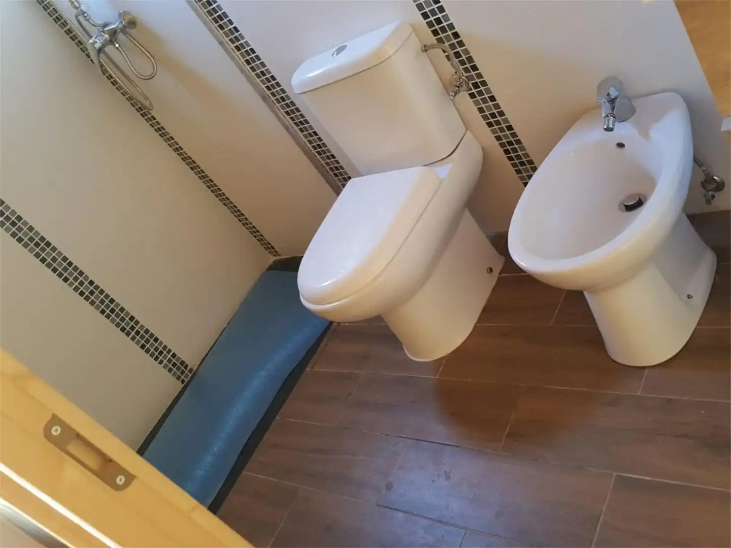 Wohnung zum Verkauf in Calle Nueva Sierra Hk, Albalate de Zorita Badezimmer von Wohnung zum Verkauf in Albalate de Zorita mit Klimaanlage, Heizung und Privatgarten