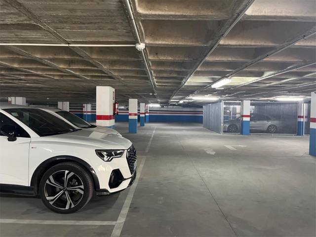 Garaje en Alquiler en Calle el Ostión, 2 en La Barrosa